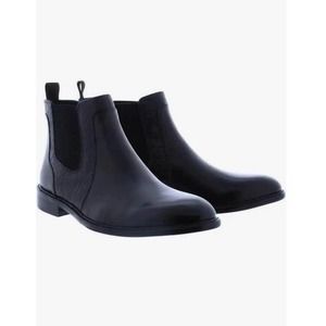 black chelsea boot. robert graham